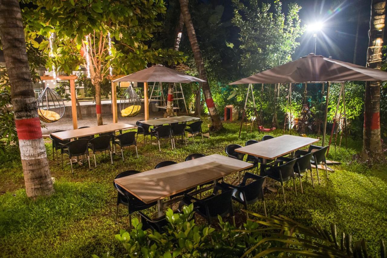 Sanidhya Beach Resort Алибаг Екстериор снимка