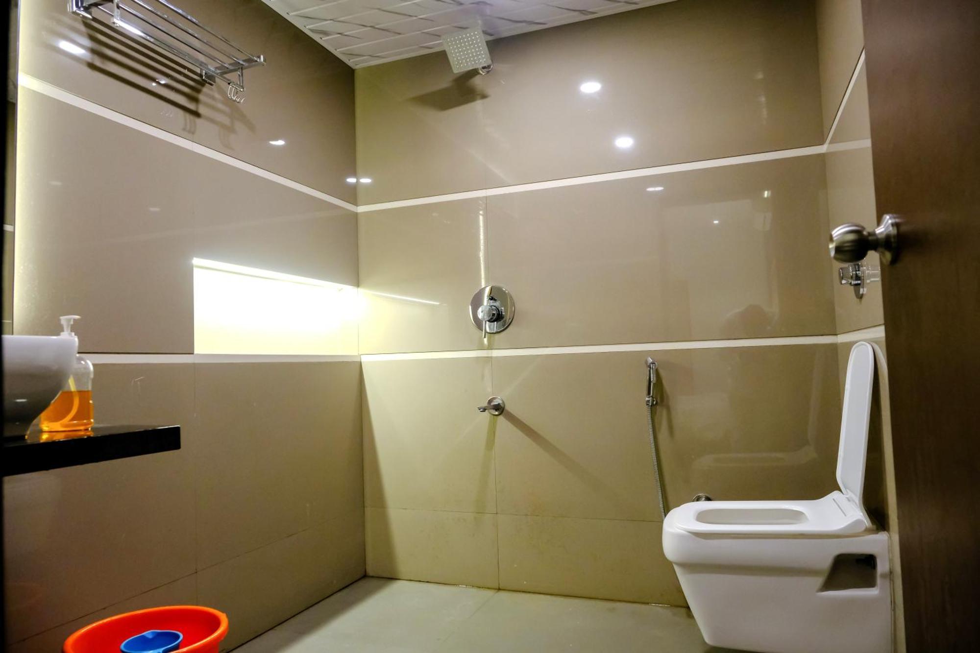 Sanidhya Beach Resort Алибаг Екстериор снимка
