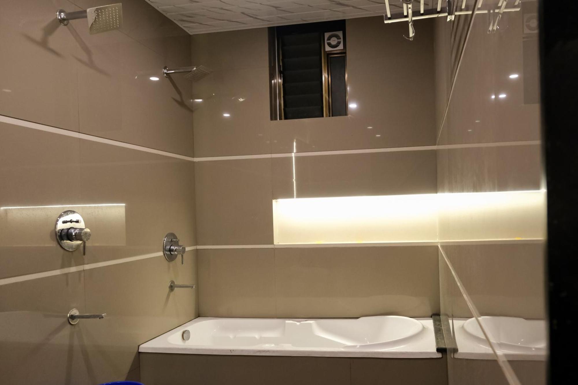 Sanidhya Beach Resort Алибаг Екстериор снимка